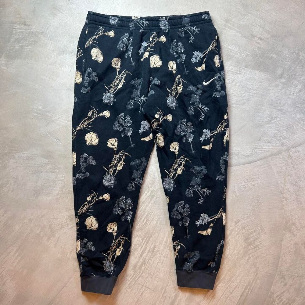 Nike Men's Black and Navy Joggers-tracksuits